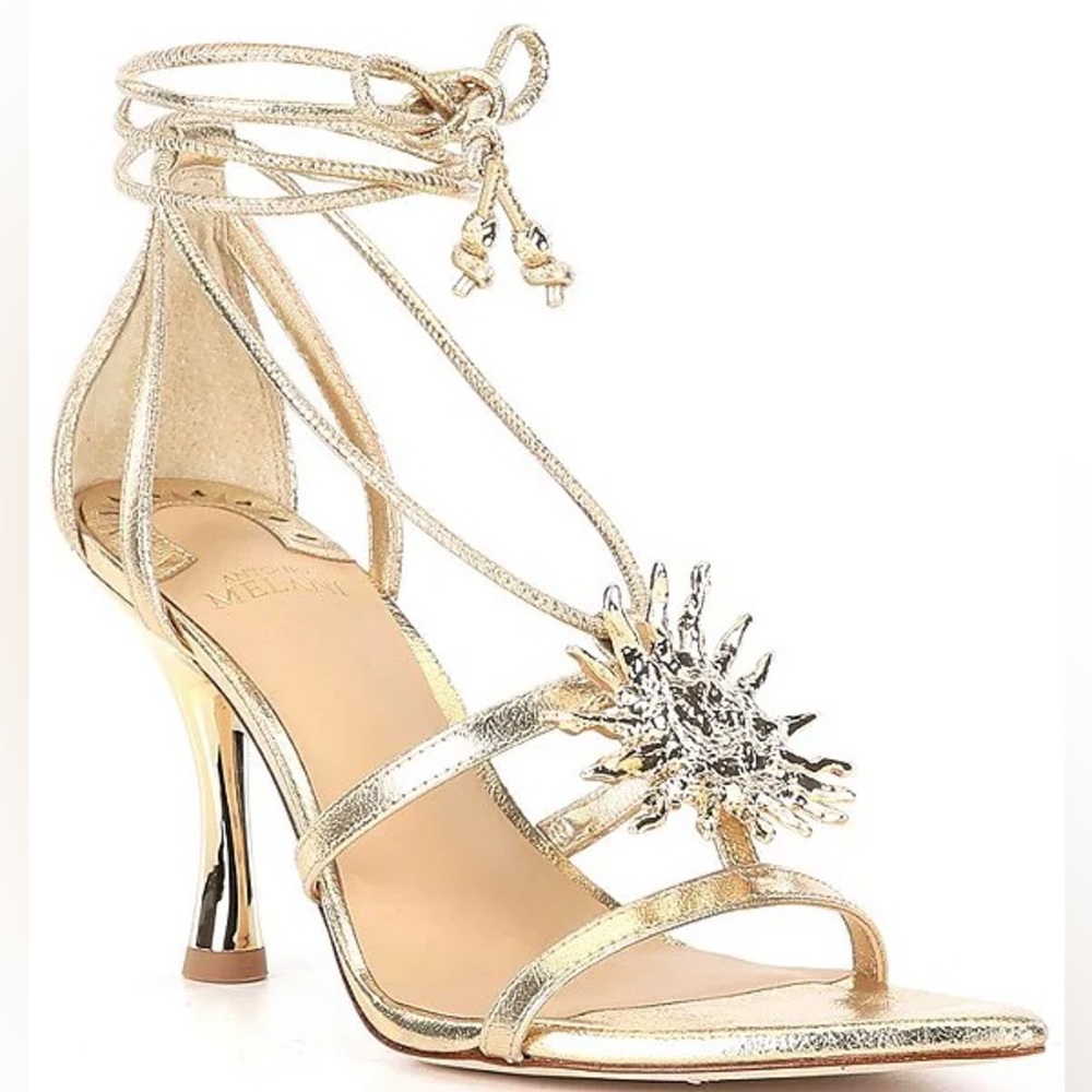 NWT Antonio Melani Patrice Metallic Leather Sun Ornament Dress Sandals Sz 7,5
